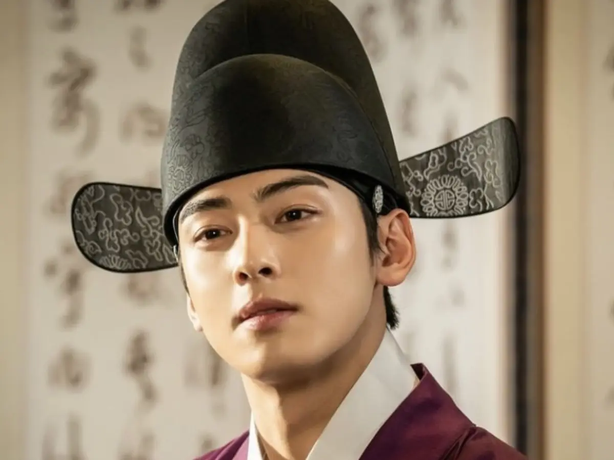 Rookie Historian Goo Hae-ryung