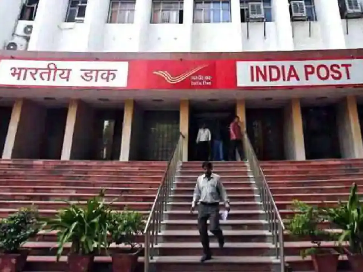 India suspends postal services to US as Trump’s tariffs come into effect India suspends postal services to US as Trump’s tariffs come into effect