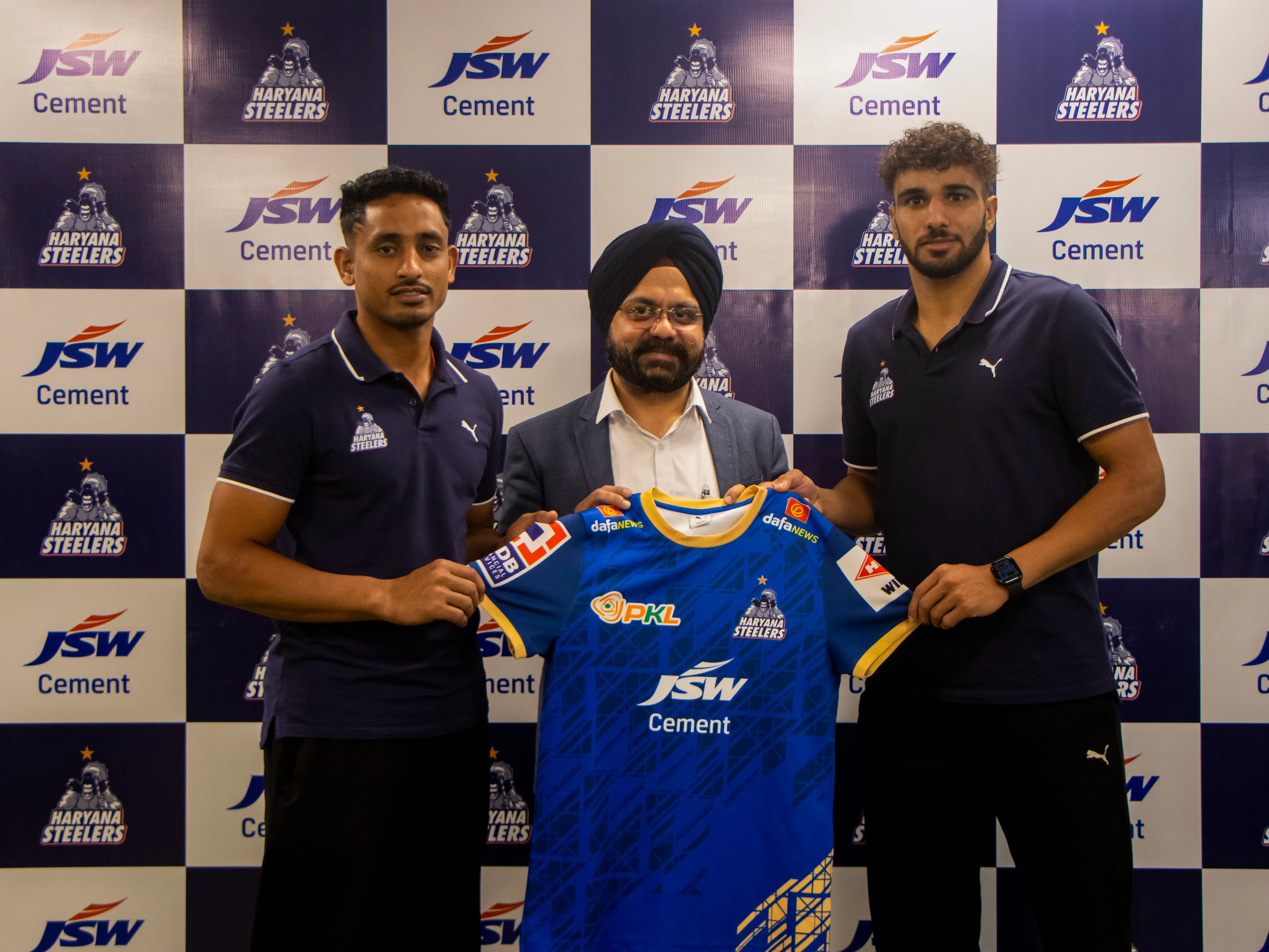 PKL 2025: 'Our goal is to defend the title and stay champions', says Haryana Steelers captain Jaideep Dahiya PKL 2025: 'Our goal is to defend the title and stay champions', says Haryana Steelers captain Jaideep Dahiya