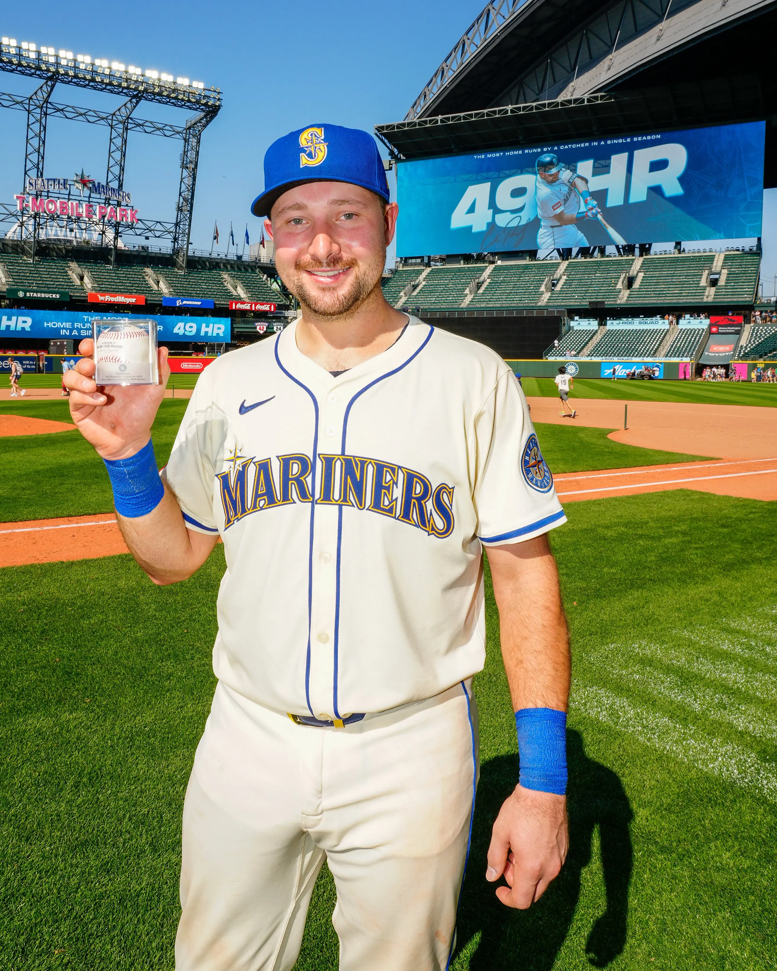 Cal Raleigh Home Run Record: M's player first catcher to hit 50 HRs in a season