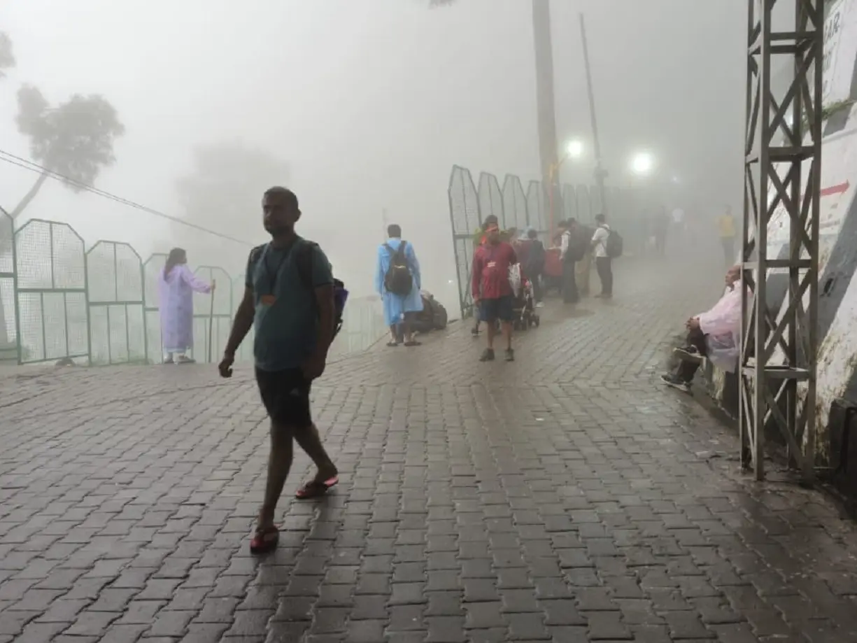 9 killed in Jammu, Vaishno Devi Yatra suspended amid heavy rain, landslide 9 killed in Jammu, Vaishno Devi Yatra suspended amid heavy rain, landslide