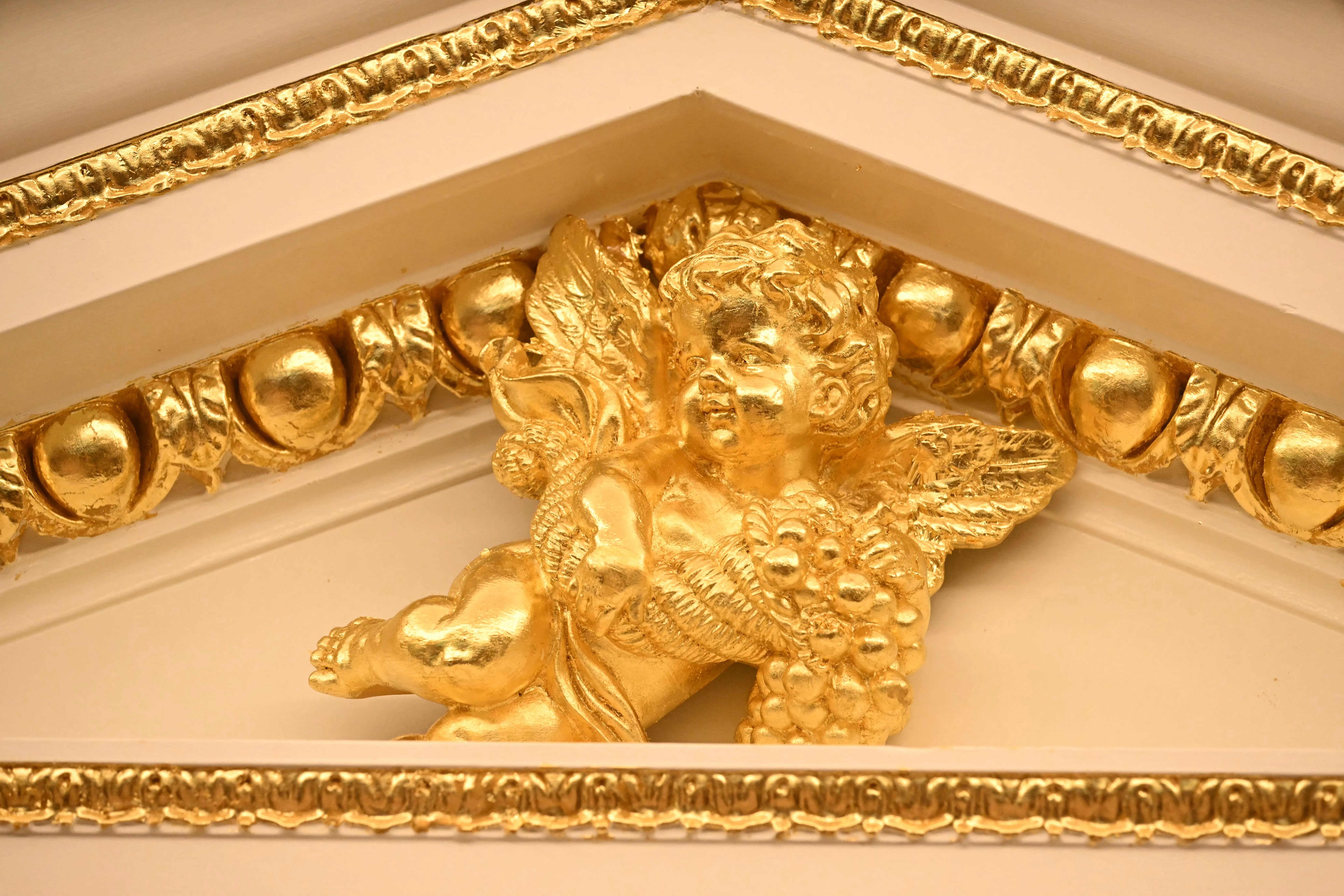 Who paid for gold additions in White House?