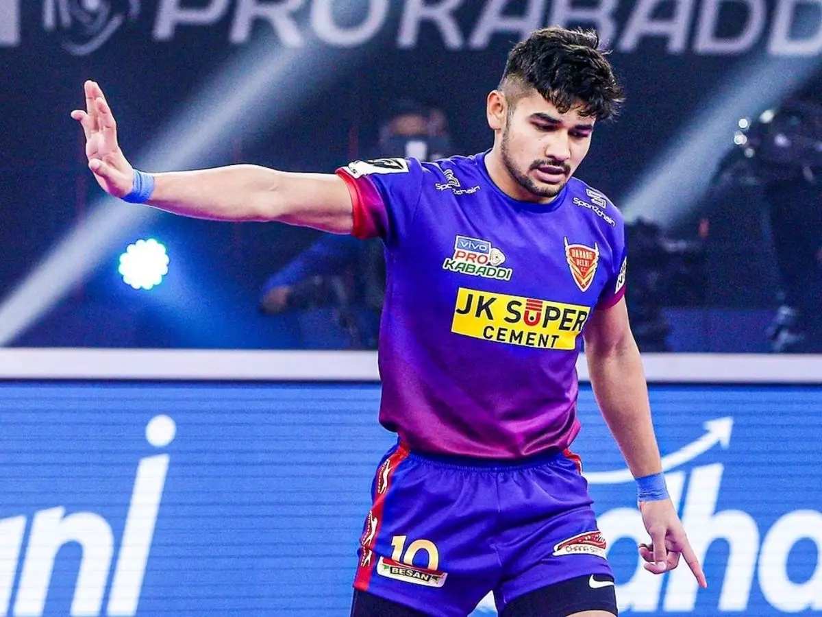 Naveen Kumar - 1,102 raid points