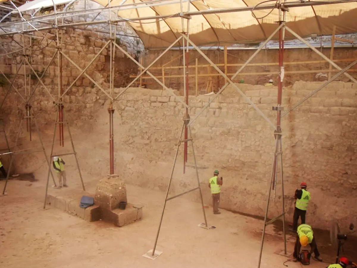 Israel excavates 2800-year-old dam in East Jerusalem to strengthen claims on Palestinian land Israel excavates 2800-year-old dam in East Jerusalem to strengthen claims on Palestinian land