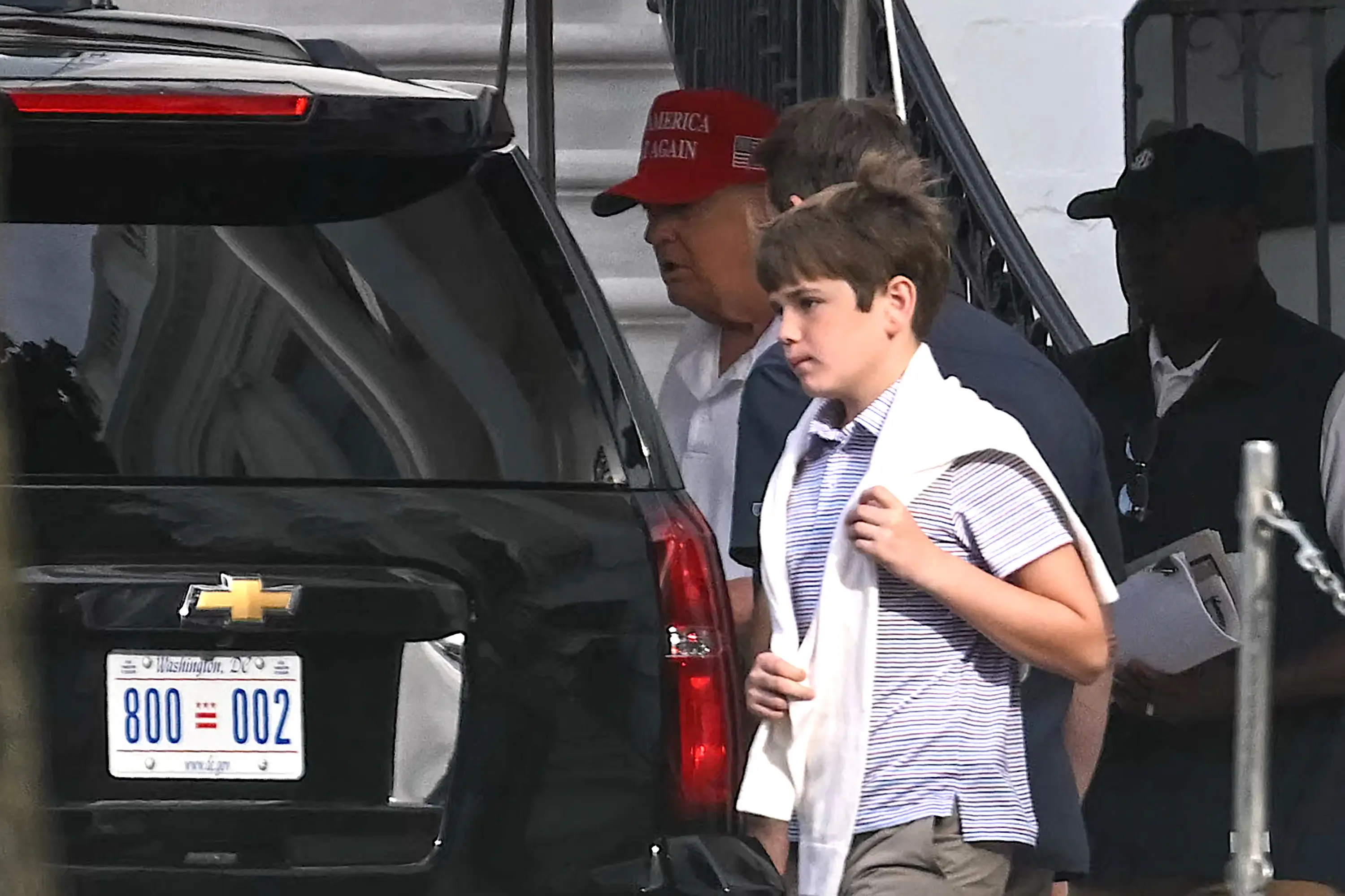 Motorcade leaves for Virginia