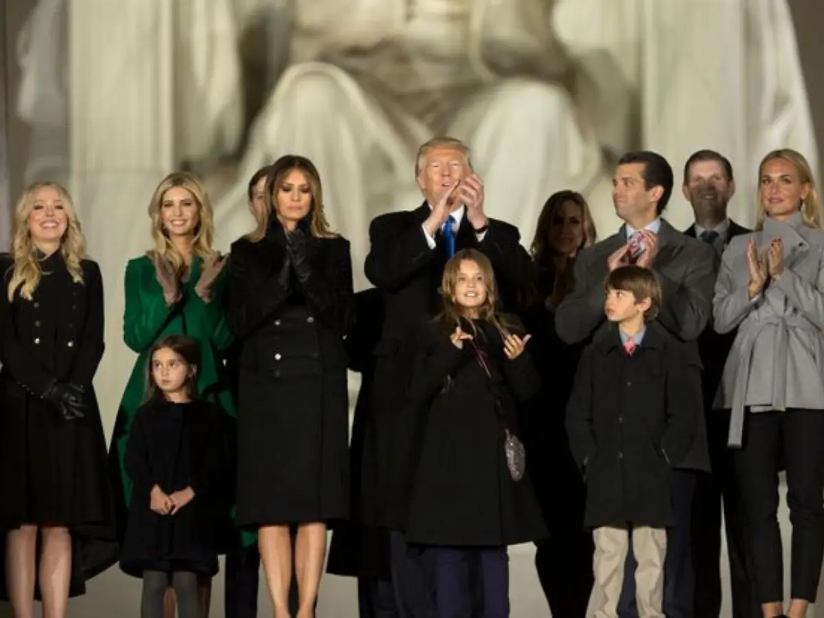 Die Familie Trump verdiente dank einer von Steve Witkoffs Sohn geführten ...