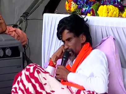 'Even if I die, I won’t leave': Maratha quota activist Manoj Jarange as police ask protesters to vacate 'Even if I die, I won’t leave': Maratha quota activist Manoj Jarange as police ask protesters to vacate