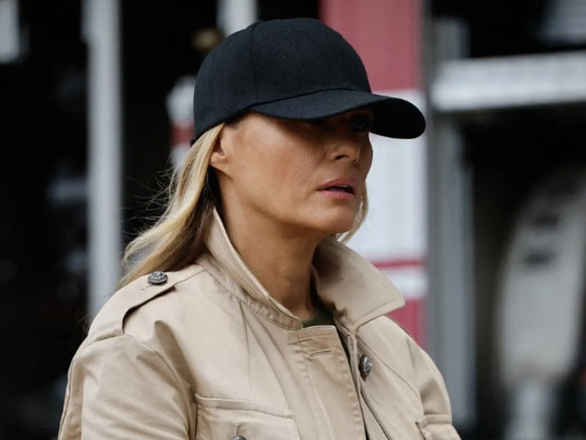 Melania Trump spotted at Walter Reed Hospital, amid rumours around Donald Trump's health Melania Trump spotted at Walter Reed Hospital, amid rumours around Donald Trump's health