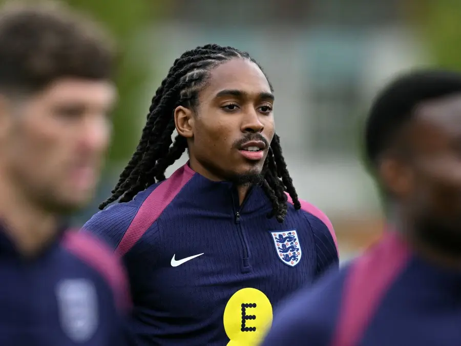 Spurs defender Spence on brink of history as first Muslim England player