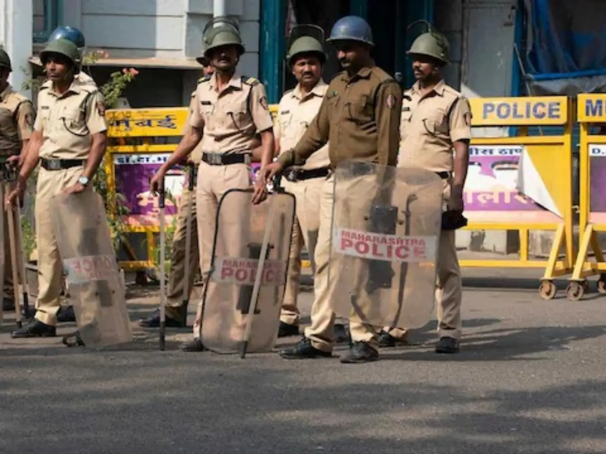'34 human bombs, 400kg of RDX for blast': India's Mumbai on high alert over threat