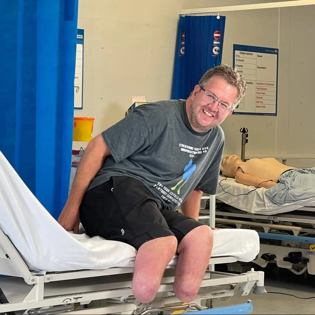 UK surgeon jailed after amputating own legs for sexual gratification, making over $600,000 in insurance claims