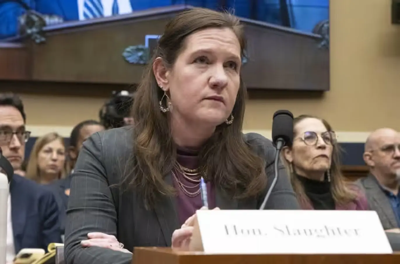 US supreme court allows Trump to keep Democrat away from her FTC post for now