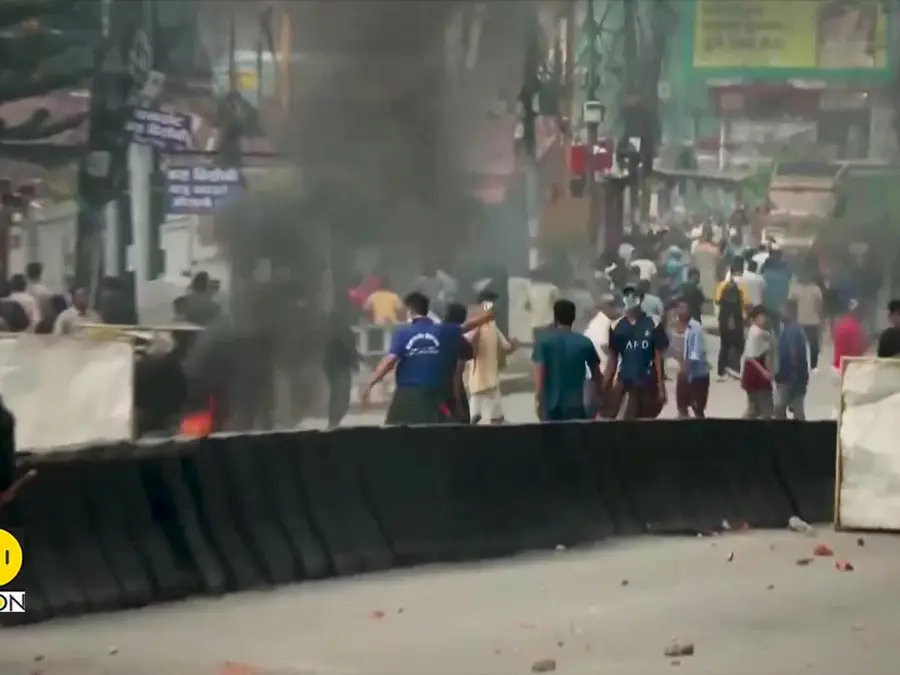  Fresh protests erupt in Nepal: Two more ministers resign | 19 dead, over 400 injured