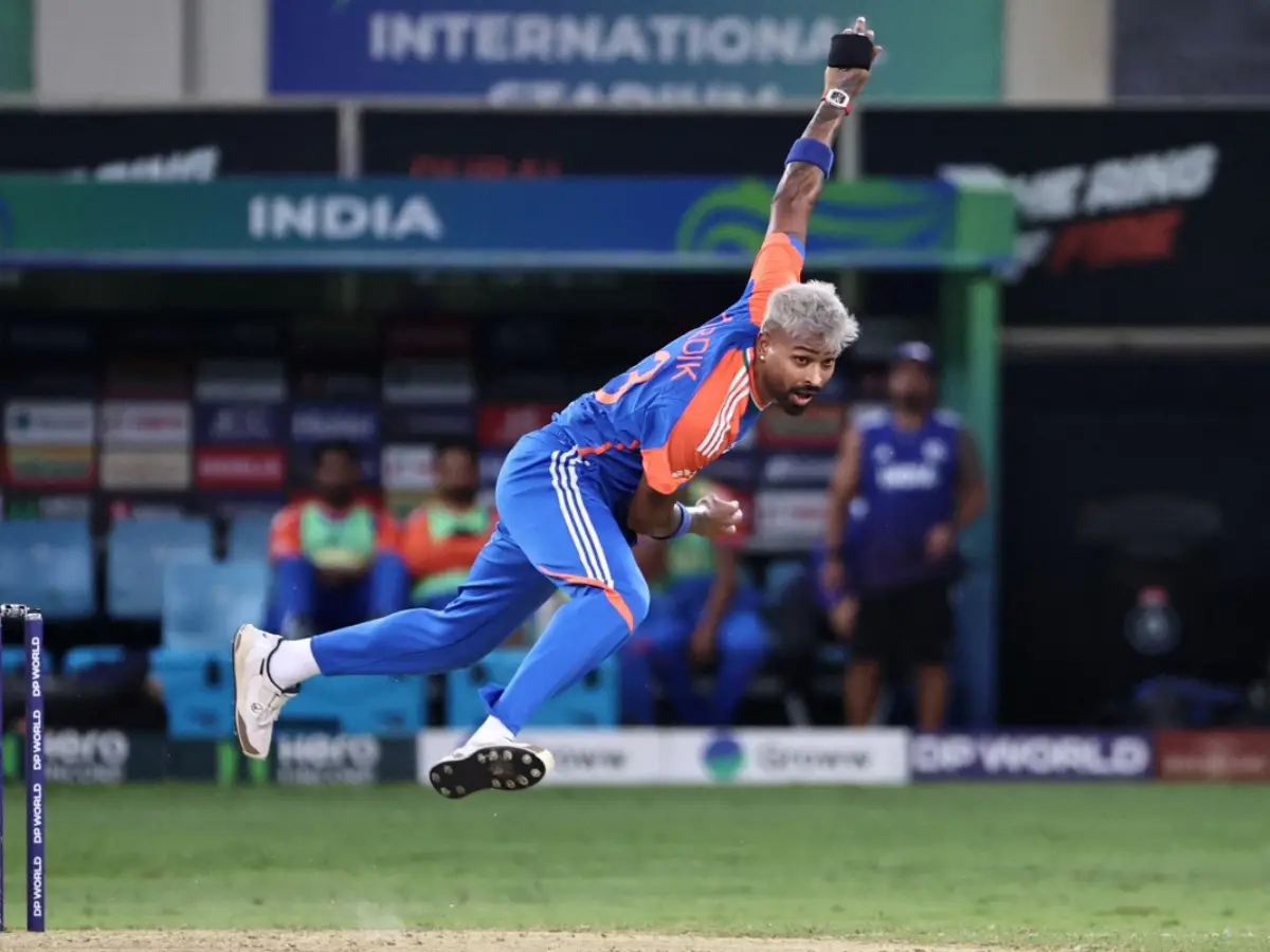 Asia Cup 2025, IND vs PAK: Hardik Pandya strikes in first over, Saim Ayub dismissed for consecutive golden ducks Asia Cup 2025, IND vs PAK: Hardik Pandya strikes in first over, Saim Ayub dismissed for consecutive golden ducks