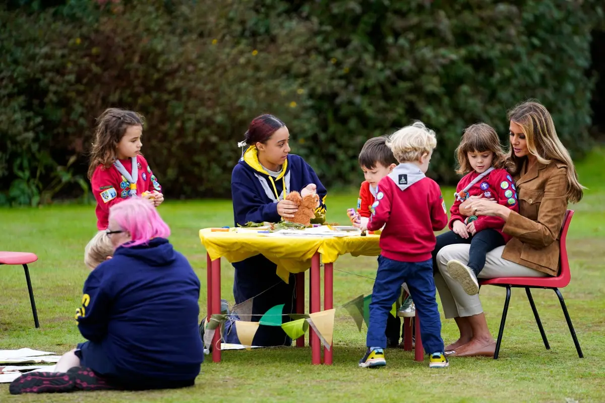 In pictures: Kate Middleton and Melania Trump's day out with Scouts  Squirrels