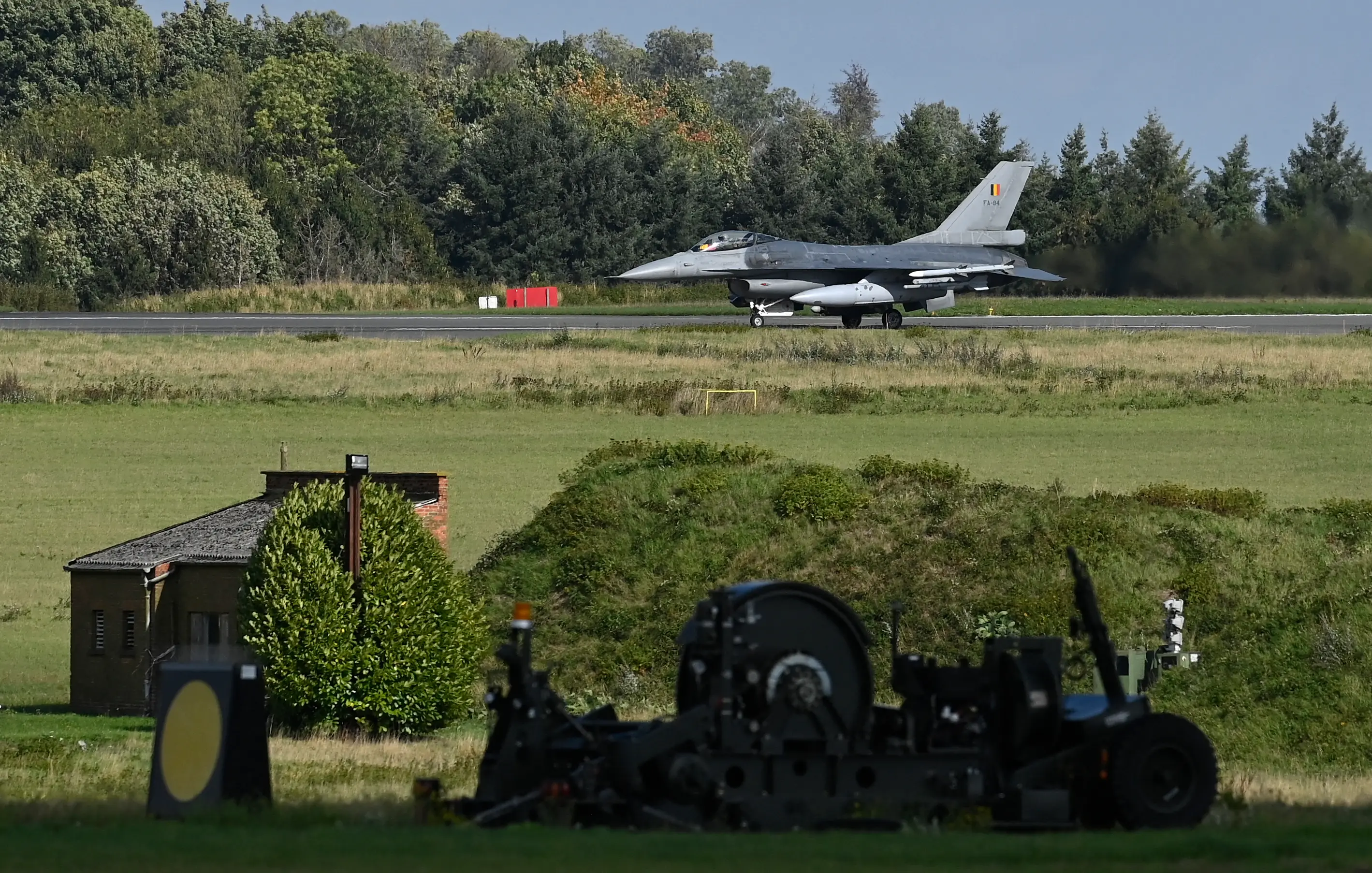 Estonia claims Russian jets violated its airspace, 5th time this year
