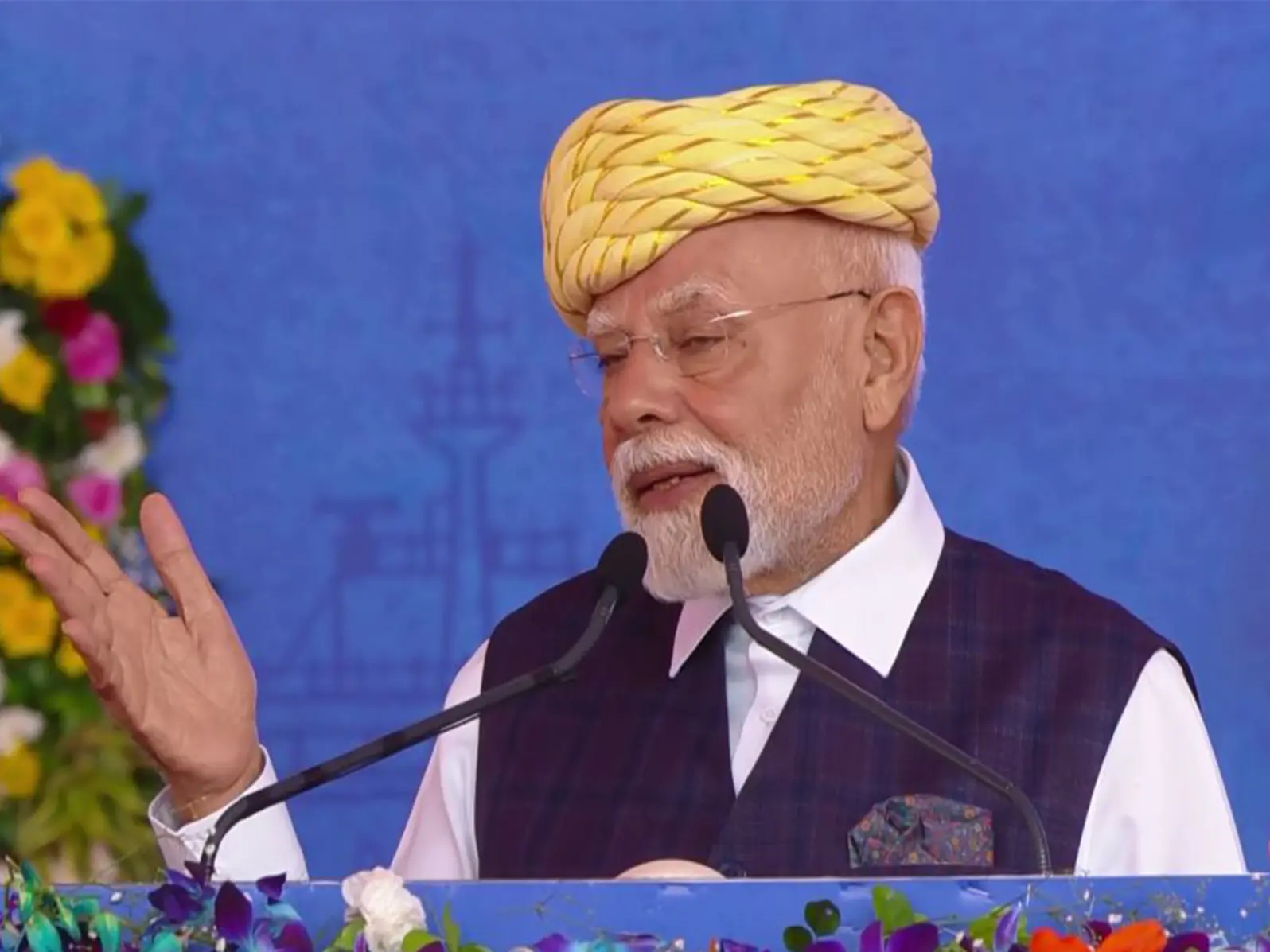 ‘Our biggest enemy is our dependence on other countries’: PM Modi slams Congress on economic policies ‘Our biggest enemy is our dependence on other countries’: PM Modi slams Congress on economic policies