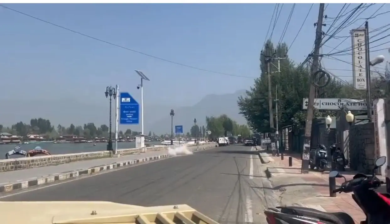 Suspicious object near Dal Lake safely neutralised by J&K police