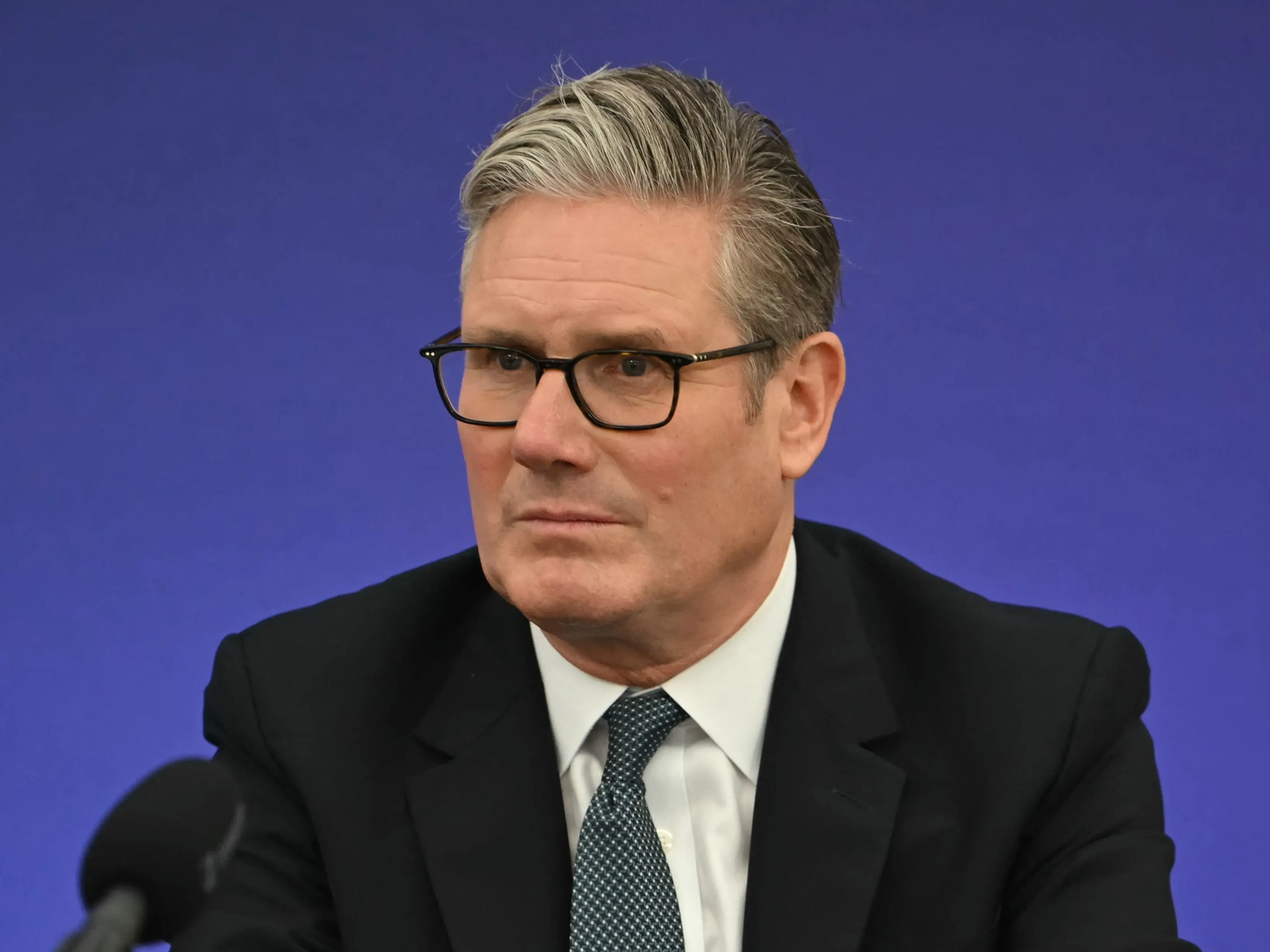 UK to scrap visa fee after Trump’s $100,000 hike for H-1B? Report claims Starmer considering reform UK to scrap visa fee after Trump’s $100,000 hike for H-1B? Report claims Starmer considering reform