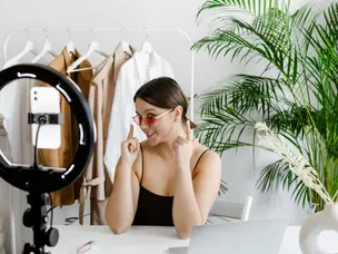 15 creative businesses you can start with just your skills