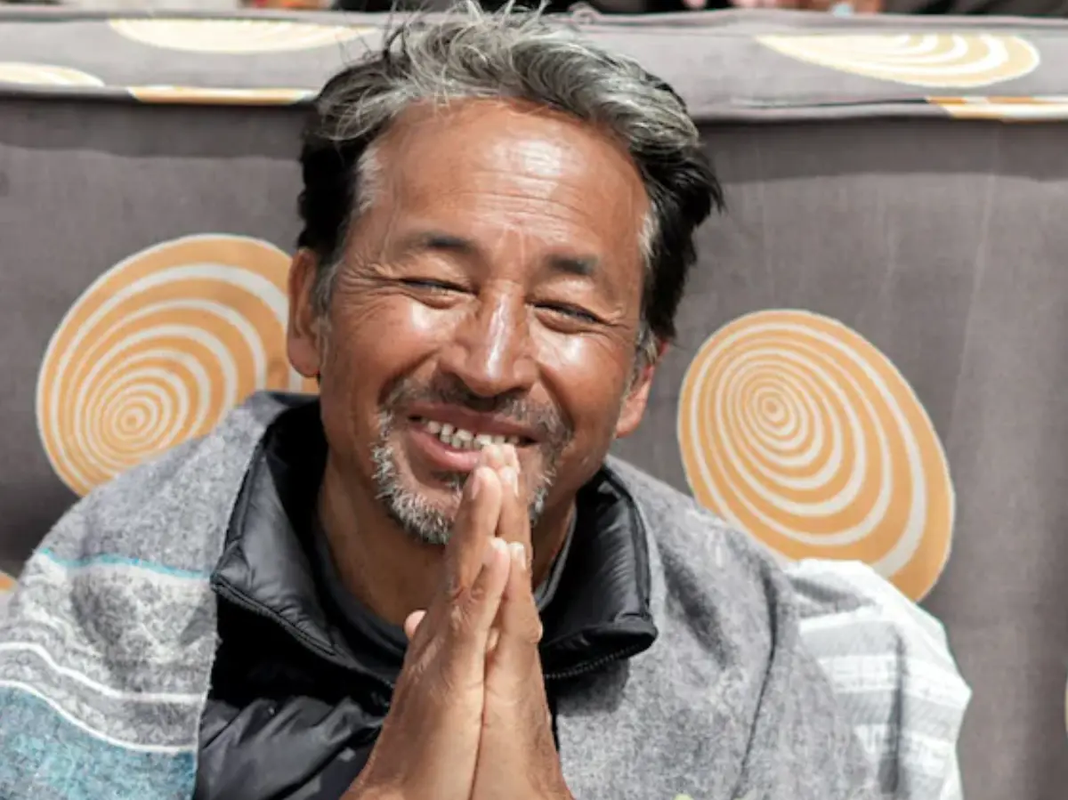 Ladakh violence: Sonam Wangchuk detained before his scheduled press conference Ladakh violence: Sonam Wangchuk detained before his scheduled press conference