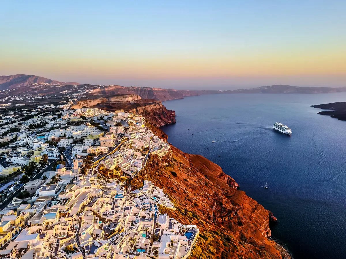 Santorini Earthquakes: Scientists Discover Magma Ascent Cause