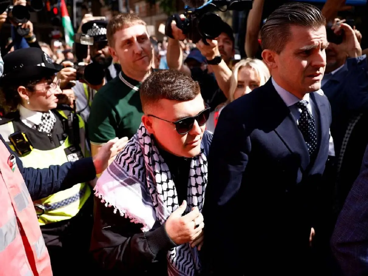 London court dismisses terrorism charge against Kneecap rapper Mo Chara London court dismisses terrorism charge against Kneecap rapper Mo Chara