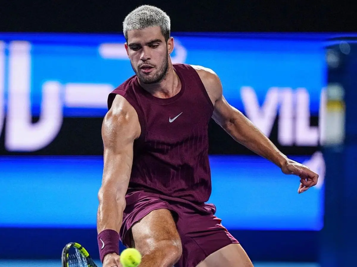 Alcaraz beats ankle injury and Belgium's Zizou Bergs to reach Japan Open quarters