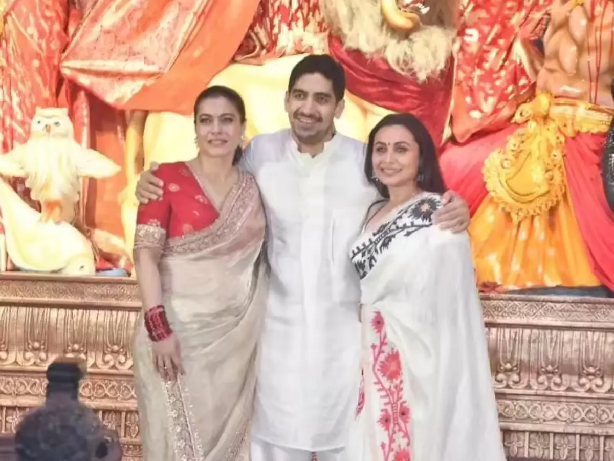 Durga Puja celebrations in Bollywood: Kajol, Rani Mukerji reunite for family's annual tradition, joined by Ayan Mukerji Durga Puja celebrations in Bollywood: Kajol, Rani Mukerji reunite for family's annual tradition, joined by Ayan Mukerji