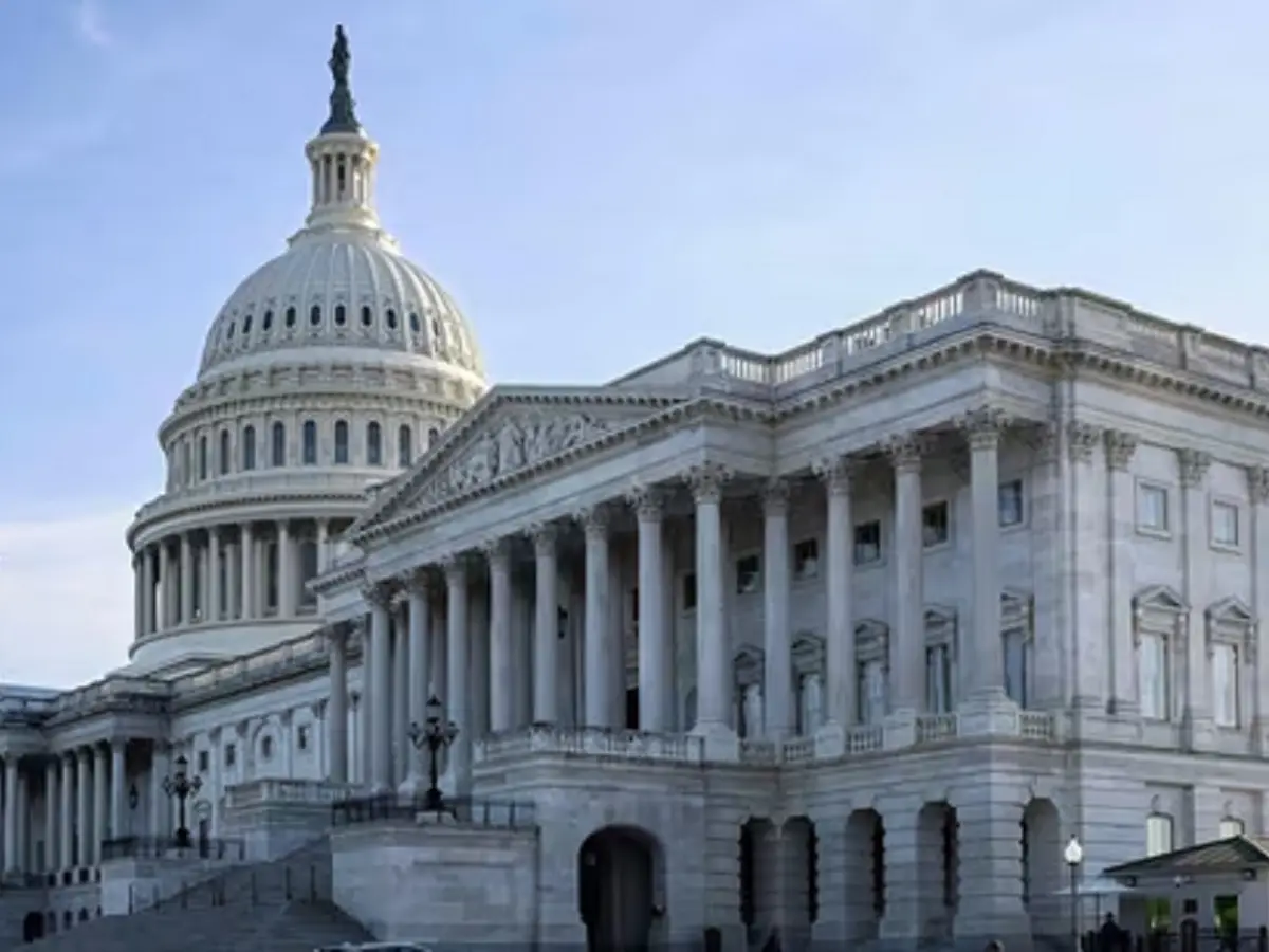 Shutdown Looms: Unions Fight, Trump Meets Congress