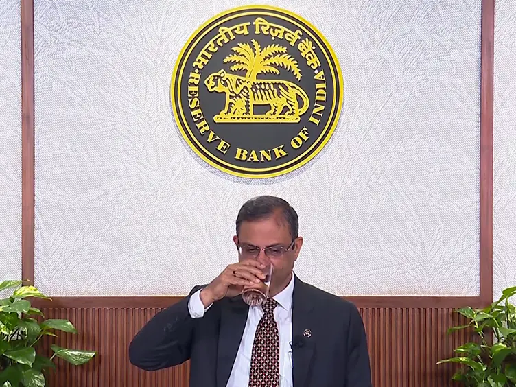 RBI changes loan rules. What did the apex bank say in its circular? RBI changes loan rules. What did the apex bank say in its circular?