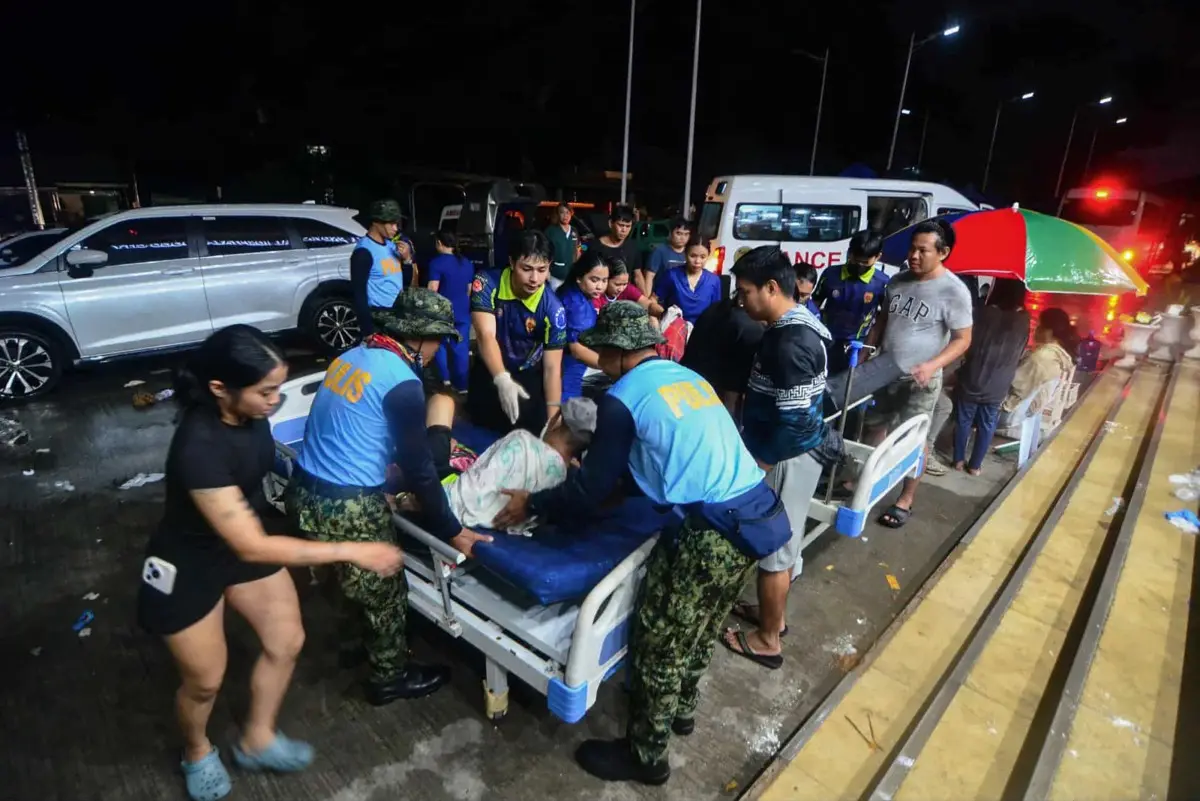 Hospitals overwhelmed as aftershocks rattle survivors