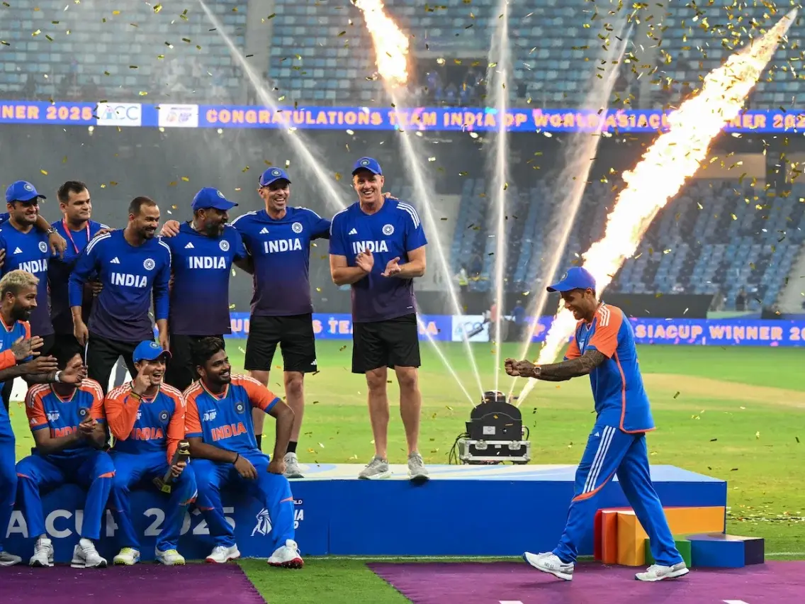 Asia Cup: Trophy fiasco continues as ACC chairman Mohsin Naqvi refuses BCCI demand to give silverware to India - Report Asia Cup: Trophy fiasco continues as ACC chairman Mohsin Naqvi refuses BCCI demand to give silverware to India - Report
