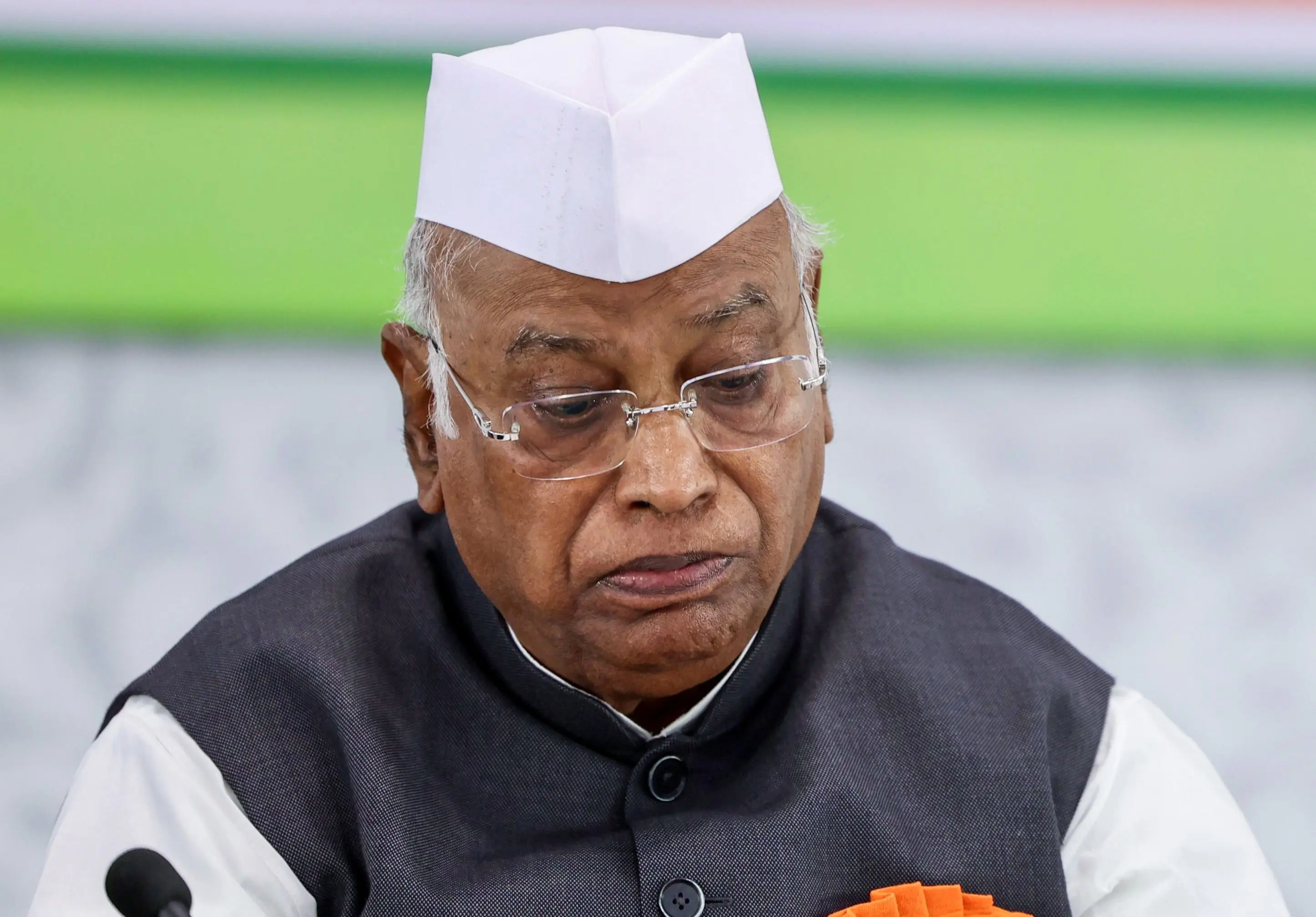 Congress President Mallikarjun Kharge admitted Bengaluru hospital ahead of Kohima rally