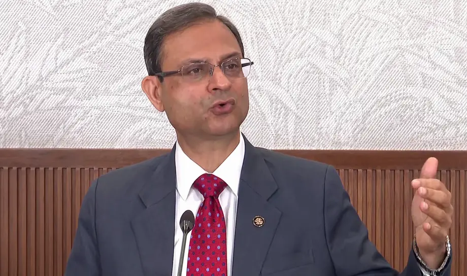 Phones bought on credit to be locked on EMI default? RBI says...