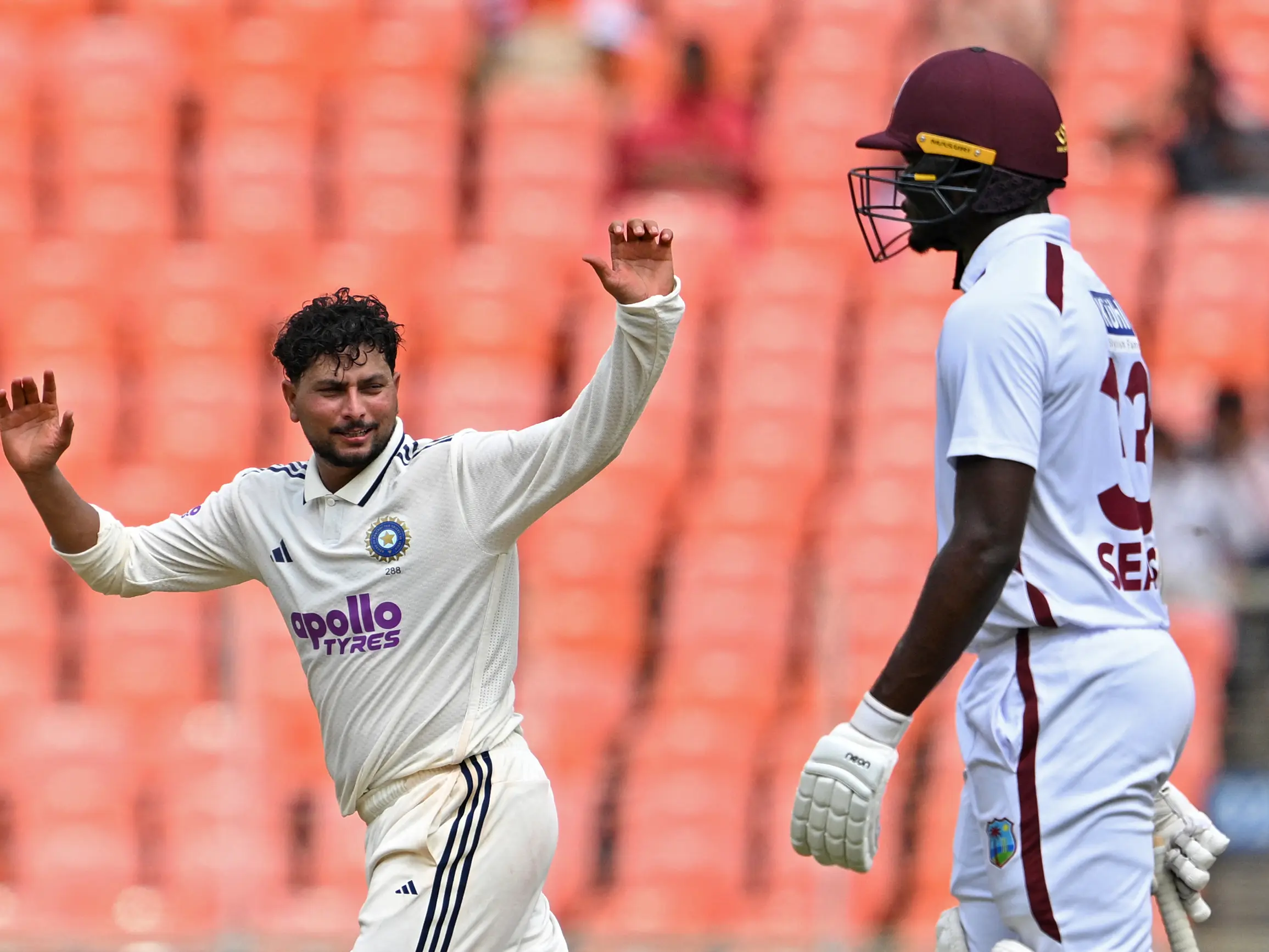 Kuldeep, with less Tests than India bowling coach Morkel since debut, celebrates return to red-ball with fairytale wicket Kuldeep, with less Tests than India bowling coach Morkel since debut, celebrates return to red-ball with fairytale wicket