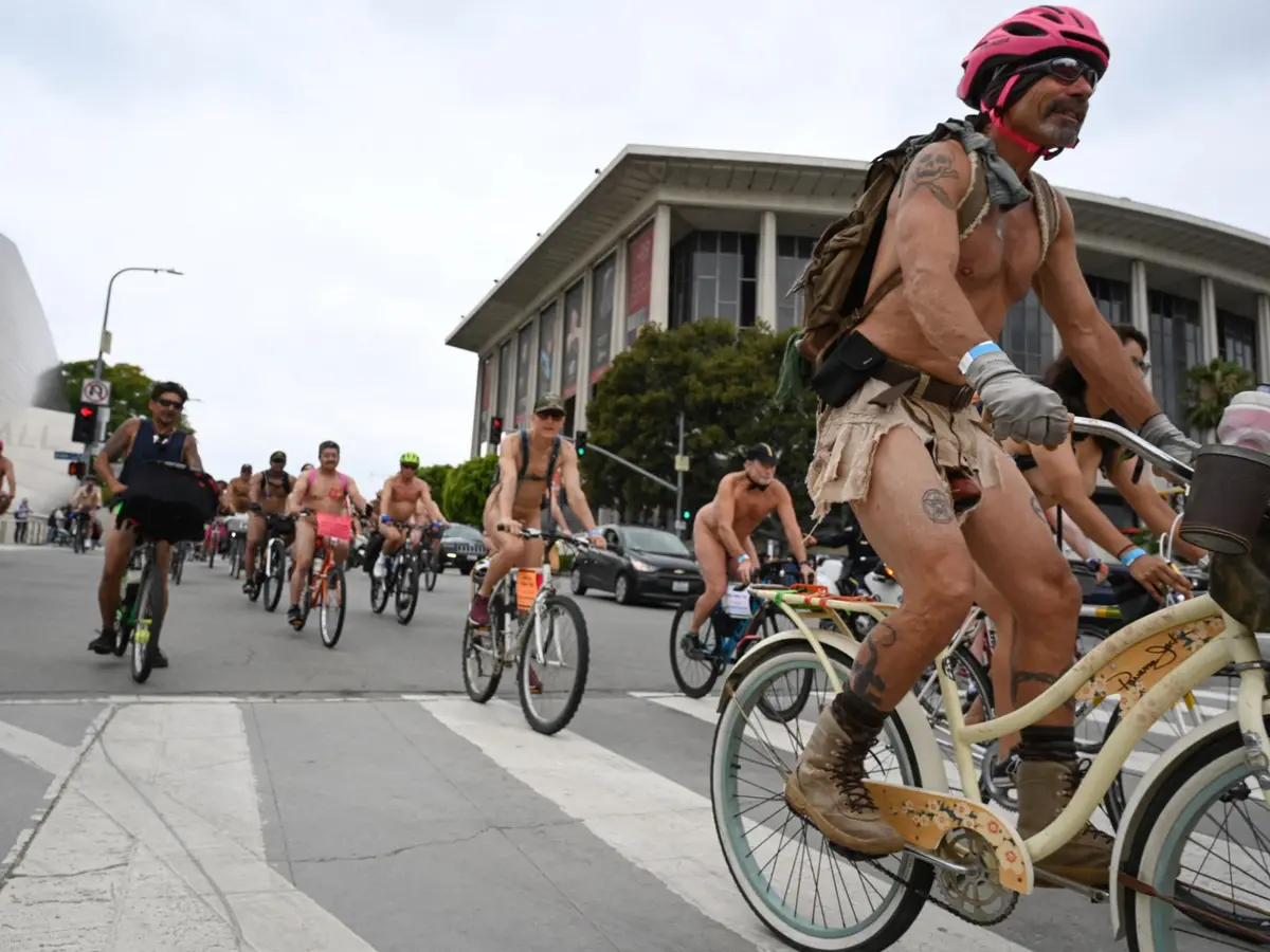 Naked Cyclists Protest Trump's Actions in Portland