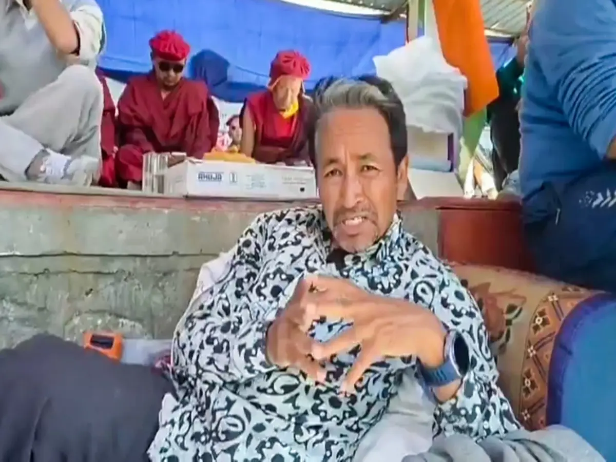 'Illegal and unconstitutional': Sonam Wangchuk's wife moves Supreme Court demanding his 'immediate release' 'Illegal and unconstitutional': Sonam Wangchuk's wife moves Supreme Court demanding his 'immediate release'