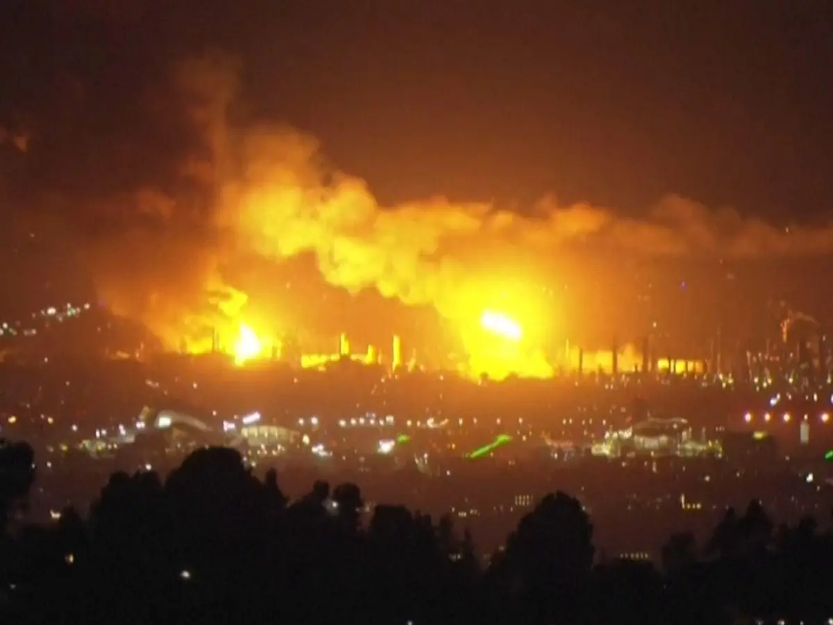 WATCH | Massive fire erupts at Chevron refinery near Los Angeles; no injuries reported WATCH | Massive fire erupts at Chevron refinery near Los Angeles; no injuries reported