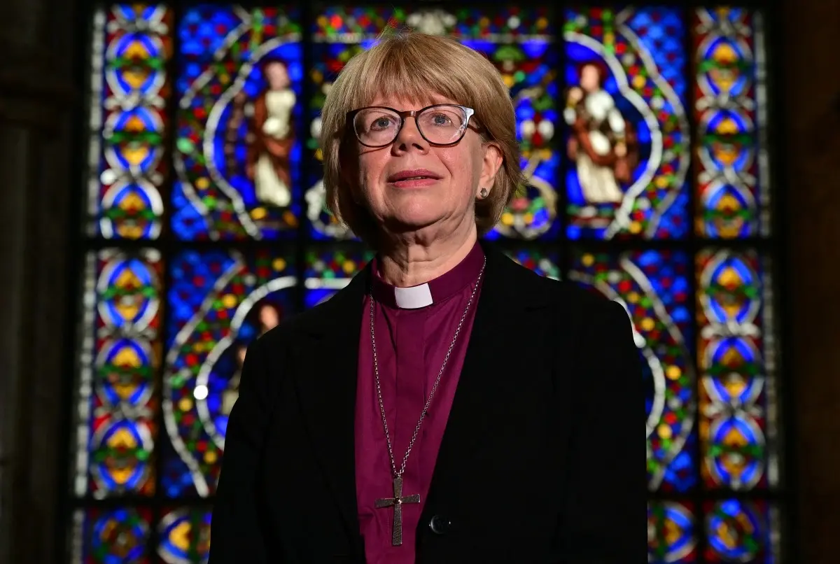 Who is Sarah Mullally, the first female Archbishop of Canterbury and spiritual head of Anglicans worldwide?
