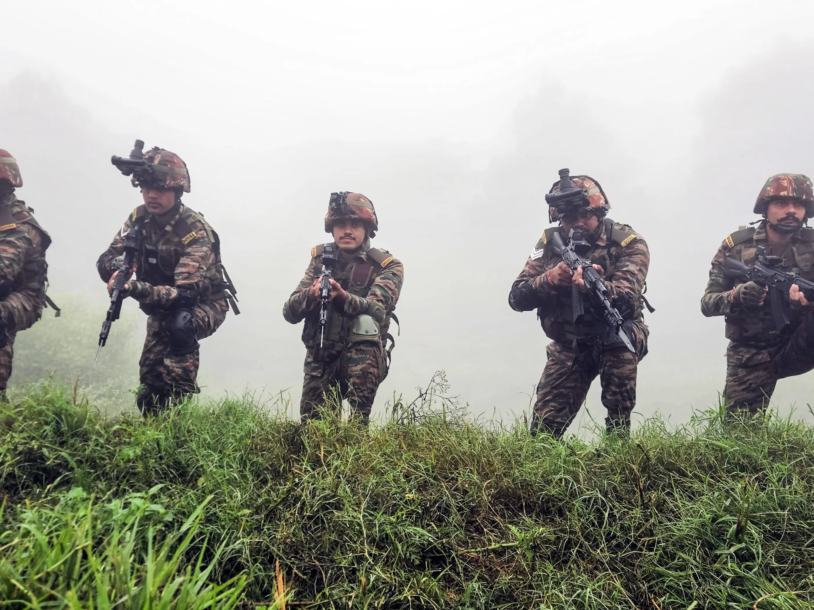 Two Indian Army soldiers missing in Kashmir’s Gadole forest, search underway Two Indian Army soldiers missing in Kashmir’s Gadole forest, search underway