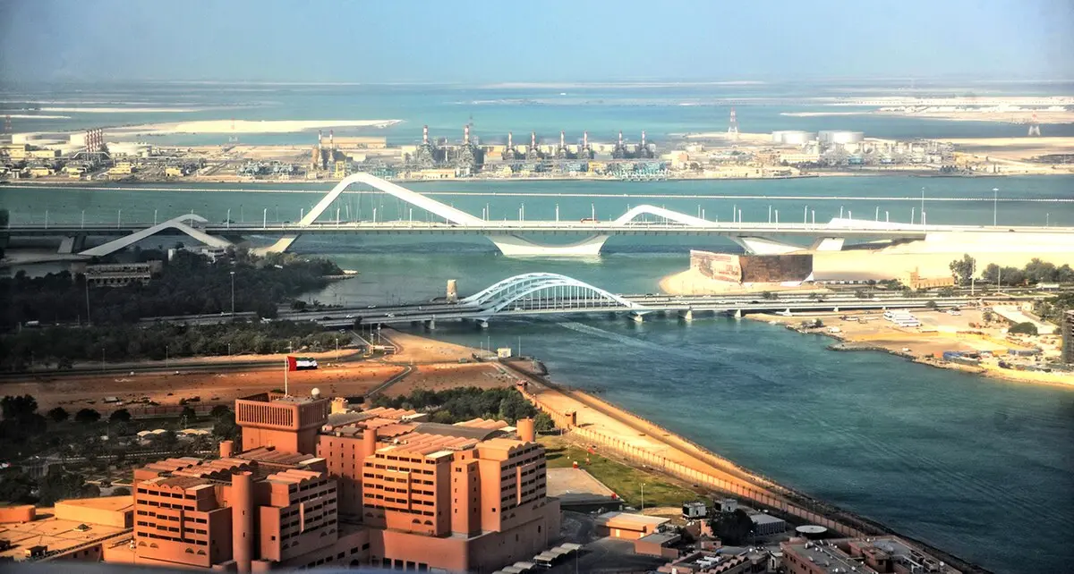4. Sheikh Zayed Bridge, Abu Dhabi (2010)