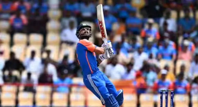 Virat Kohli (India) - 152 sixes