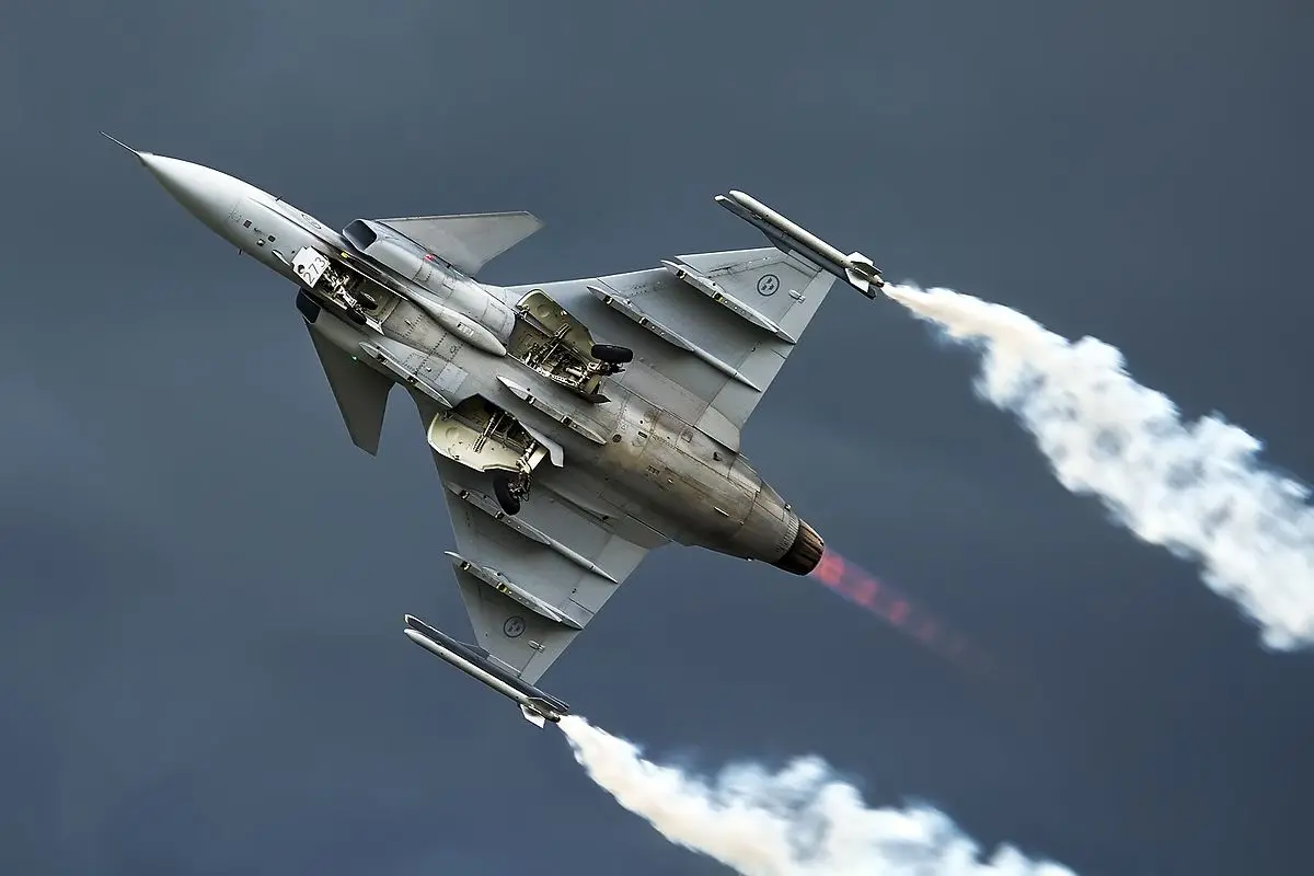 5. JAS-39 Gripen