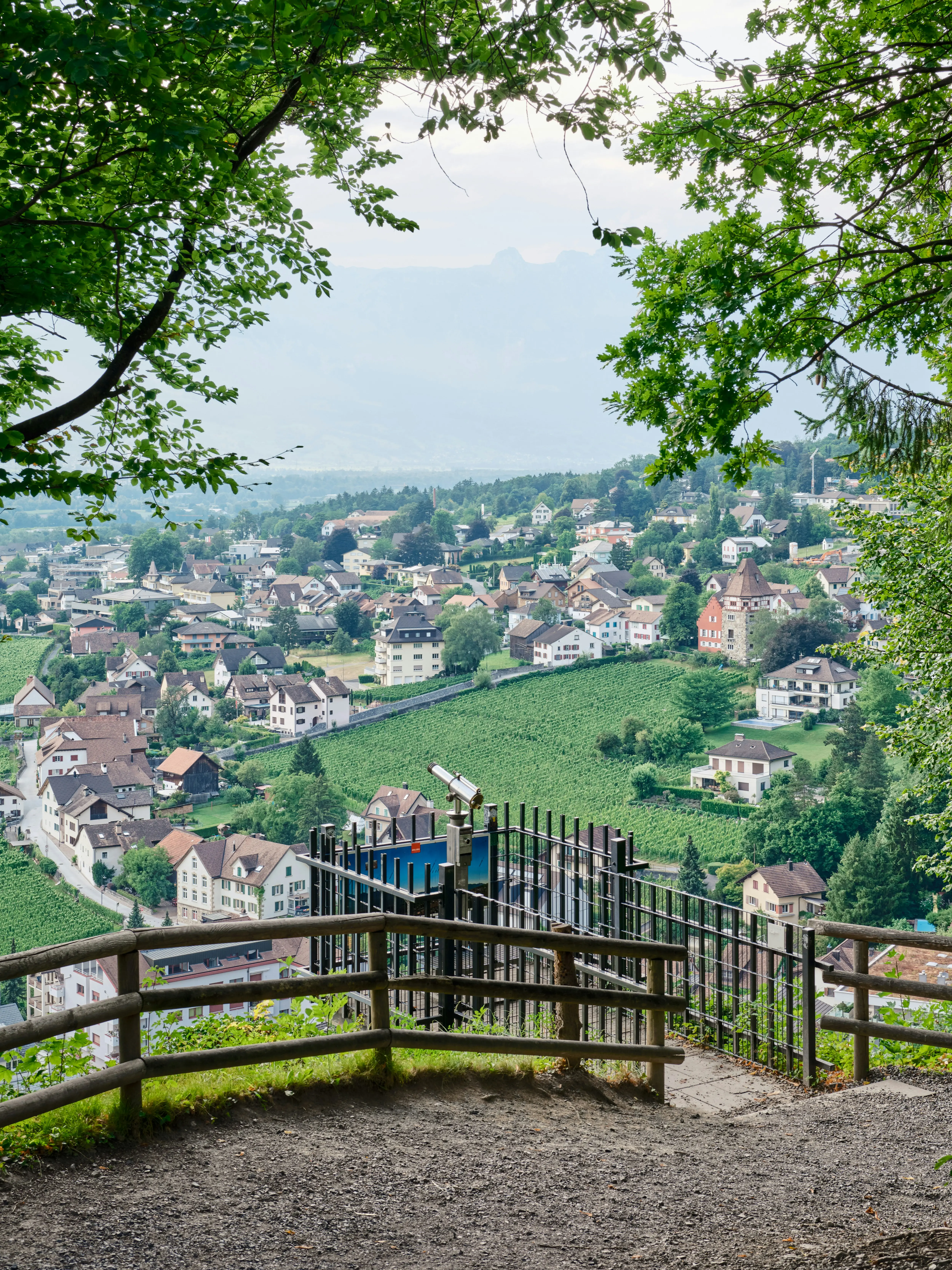 7 countries that don’t have a central bank