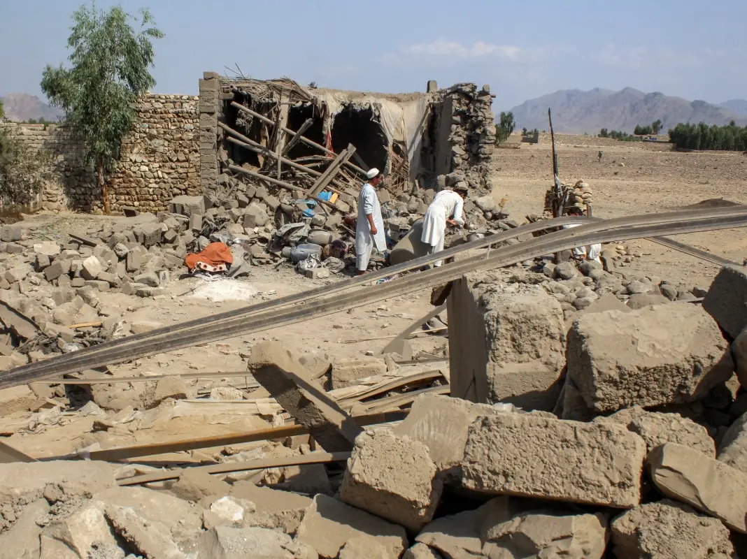 ‘Heavy clashes’ at Afghanistan-Pakistan border as Taliban forces retaliate days after Pak strikes on Kabul ‘Heavy clashes’ at Afghanistan-Pakistan border as Taliban forces retaliate days after Pak strikes on Kabul