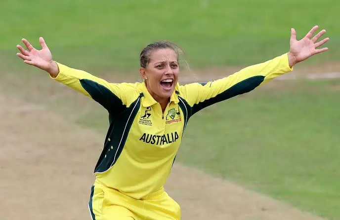 Ashleigh Gardner (Australia) - 692 points