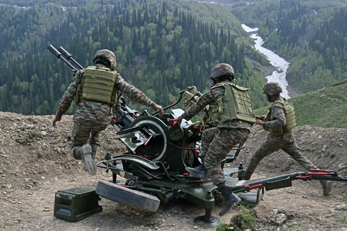 Indian Army fires warning shots after suspicious movement detected along LoC