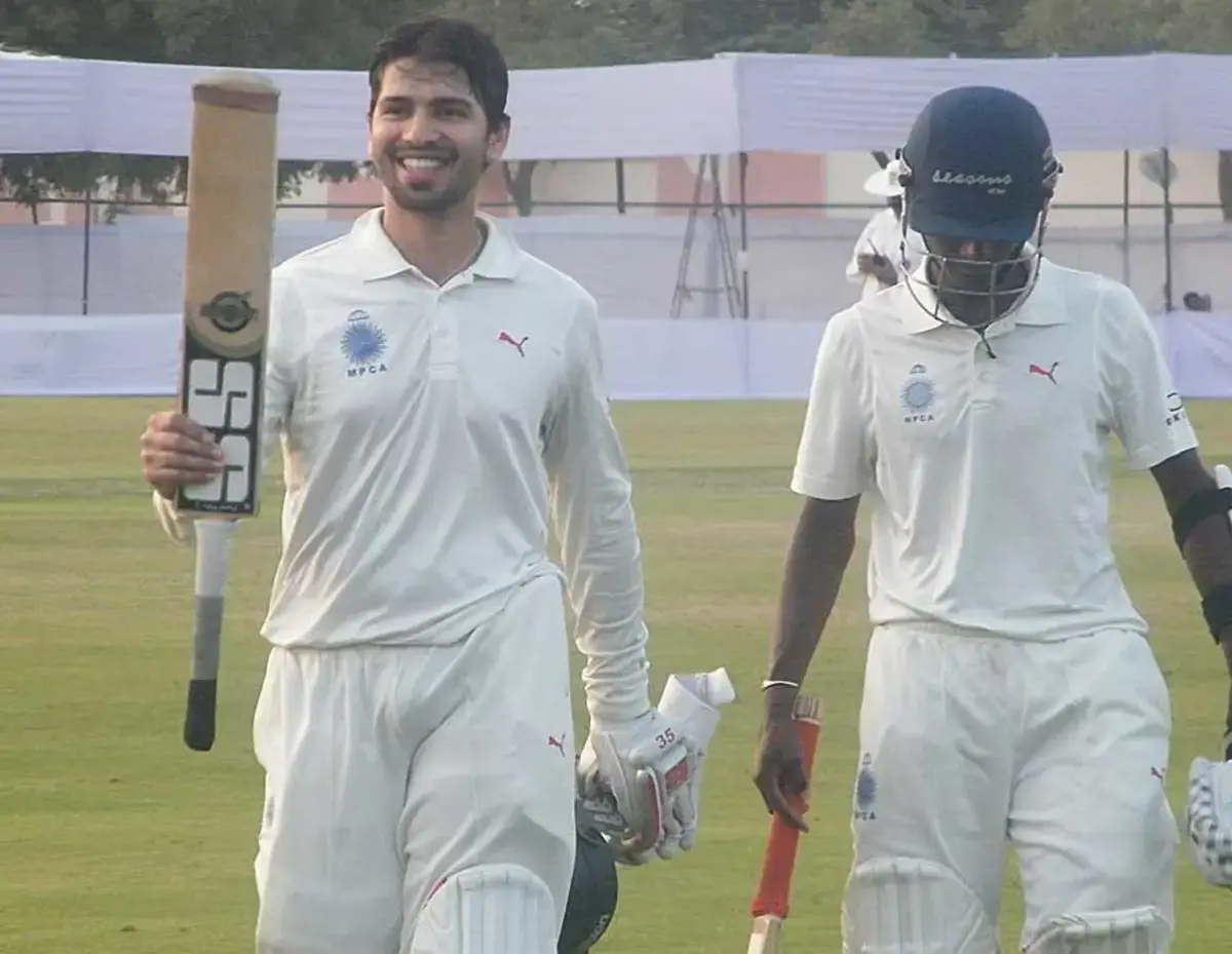 Naman Ojha - 98 sixes