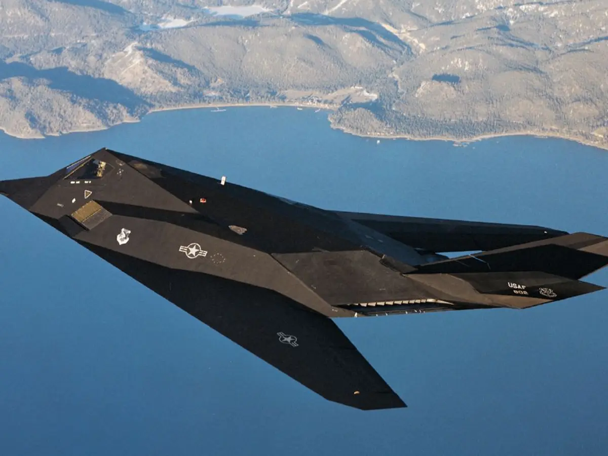 F-22 vs F-117 Nighthawk: How fighter jet stealth evolved since the 